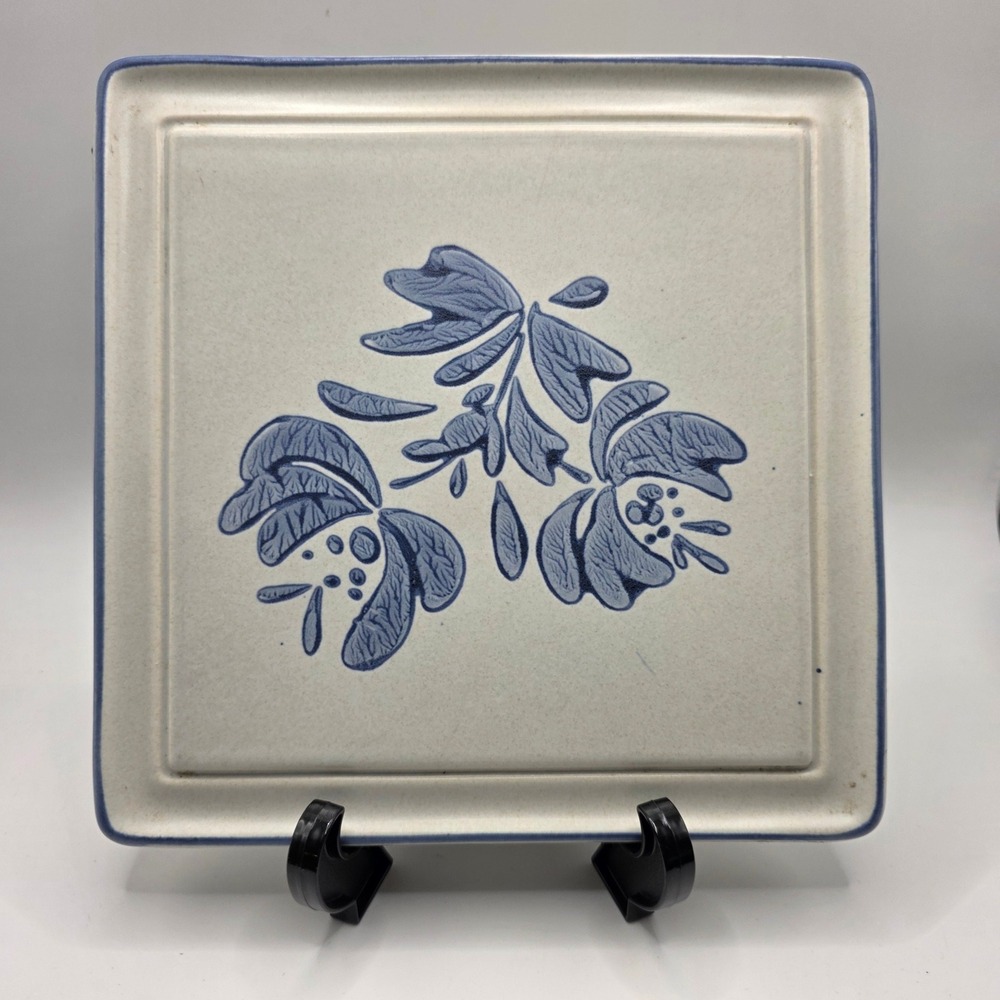 Pfaltzgraff Yorktowne Trivet  Blue Floral Gray Stoneware USA Made